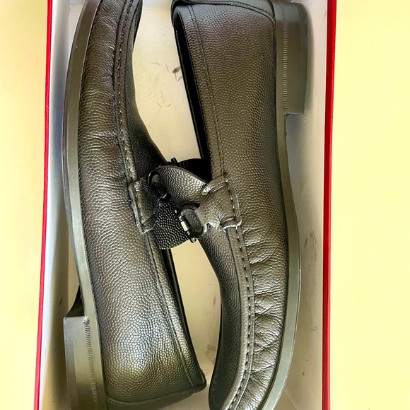 SALVATORE FERRAGAMO Men's Grained Calf Leather Bit Loafer - Picture 9 of 10